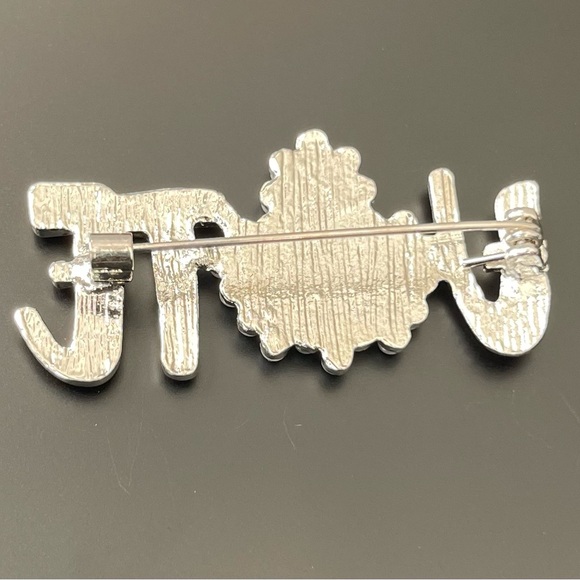 “Vote” Pin Brooch For ALPHA KAPPA ALPHA Sorority- Long straight pin back - Picture 3 of 3